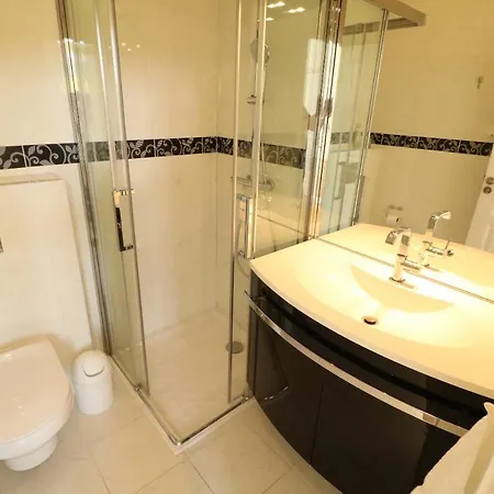 דירה Beautiful 3 Bedroom Carlton Canada 403 קאן